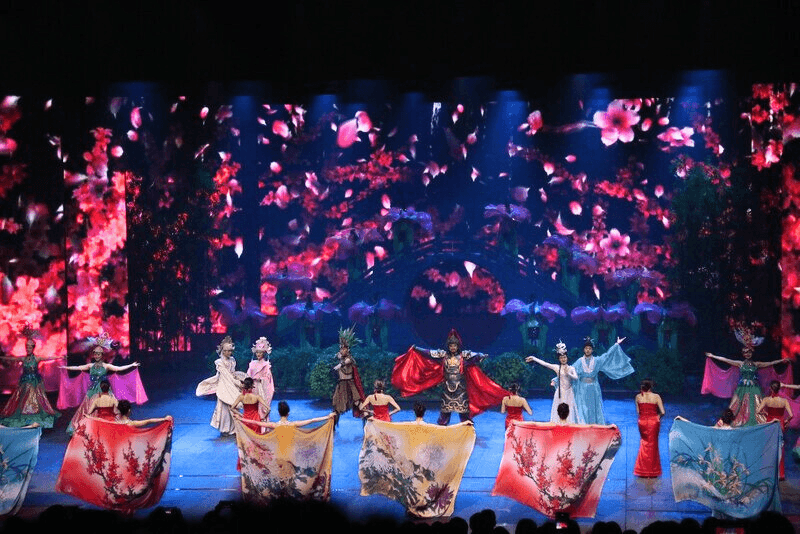 Show diễn Tống Thành Thiên Cổ Tình: Hãy cho tôi 1 ngày, tôi trả bạn 1000 năm lịch sử Hàng Châu
