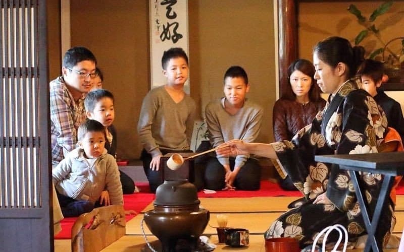 ĐÓN NĂM MỚI TẠI OSAKA – KYOTO – KOBE - ảnh 2